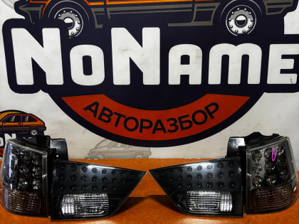 Фонари задние комплект CW6W