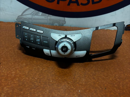 Блок управления магнитолой RB2