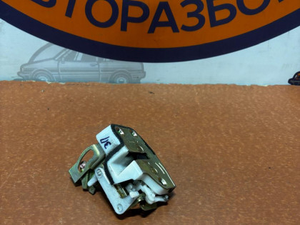 Замок задний правый RA8 RA6