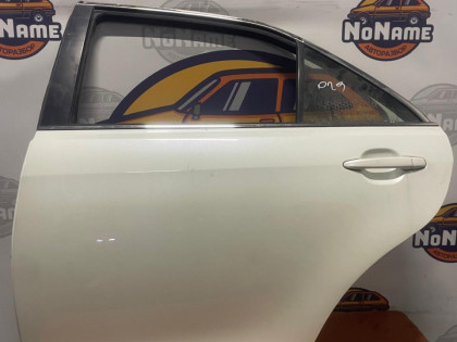 Дверь задняя левая ACV40