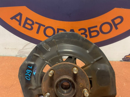 Ступица передняя левая ACV40