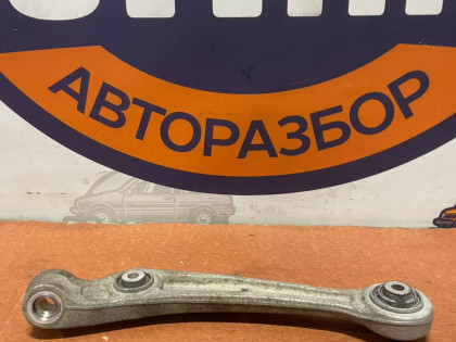 Рычаг передний левый 652