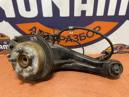 Ступица задняя правая CU2W