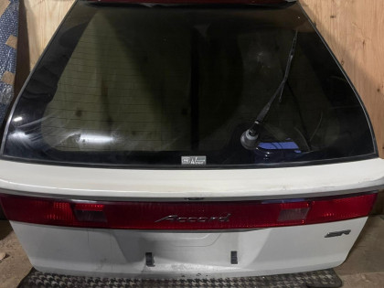 Дверь багажника CH9 CL2