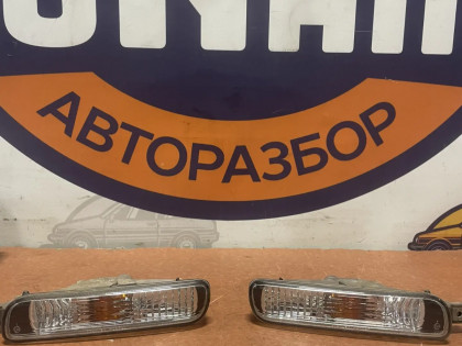 Поворотники в бампер MN126119  MN133881 MITSUBISHI AIRTREK