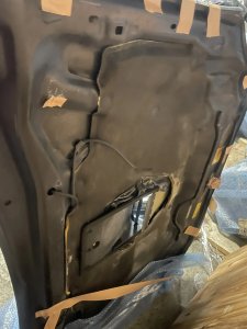 Капот MITSUBISHI AIRTREK OEM MN133437 CU2W 2004